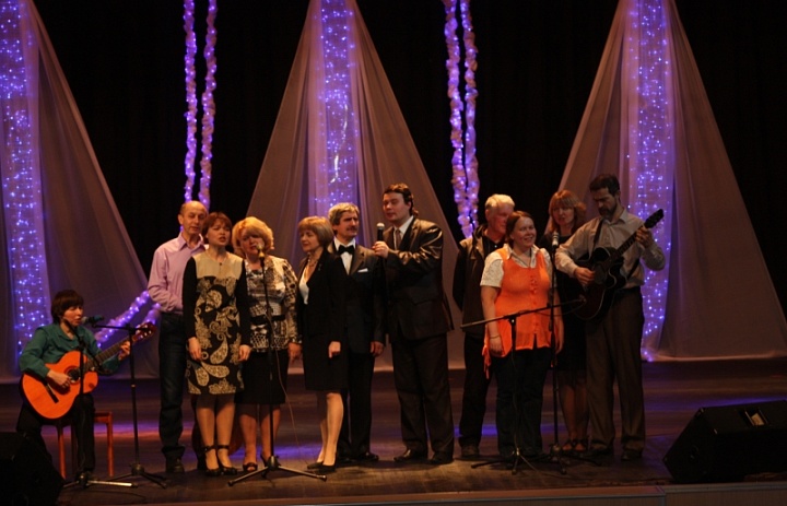 Клуб авторской песни «Вертикаль» приглашает на концерт, посвящённый 40-летнему юбилею 