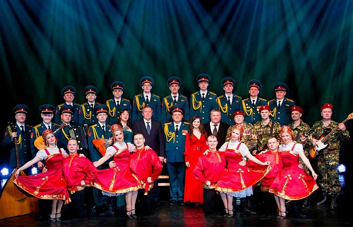 Прославленный военный ансамбль песни и пляски из Санкт-Петербурга даст праздничные концерты в честь Дня города